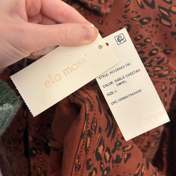NWT Ella Moss Cheetah Lenna Denim Jacket Size L - Picture 2 of 4